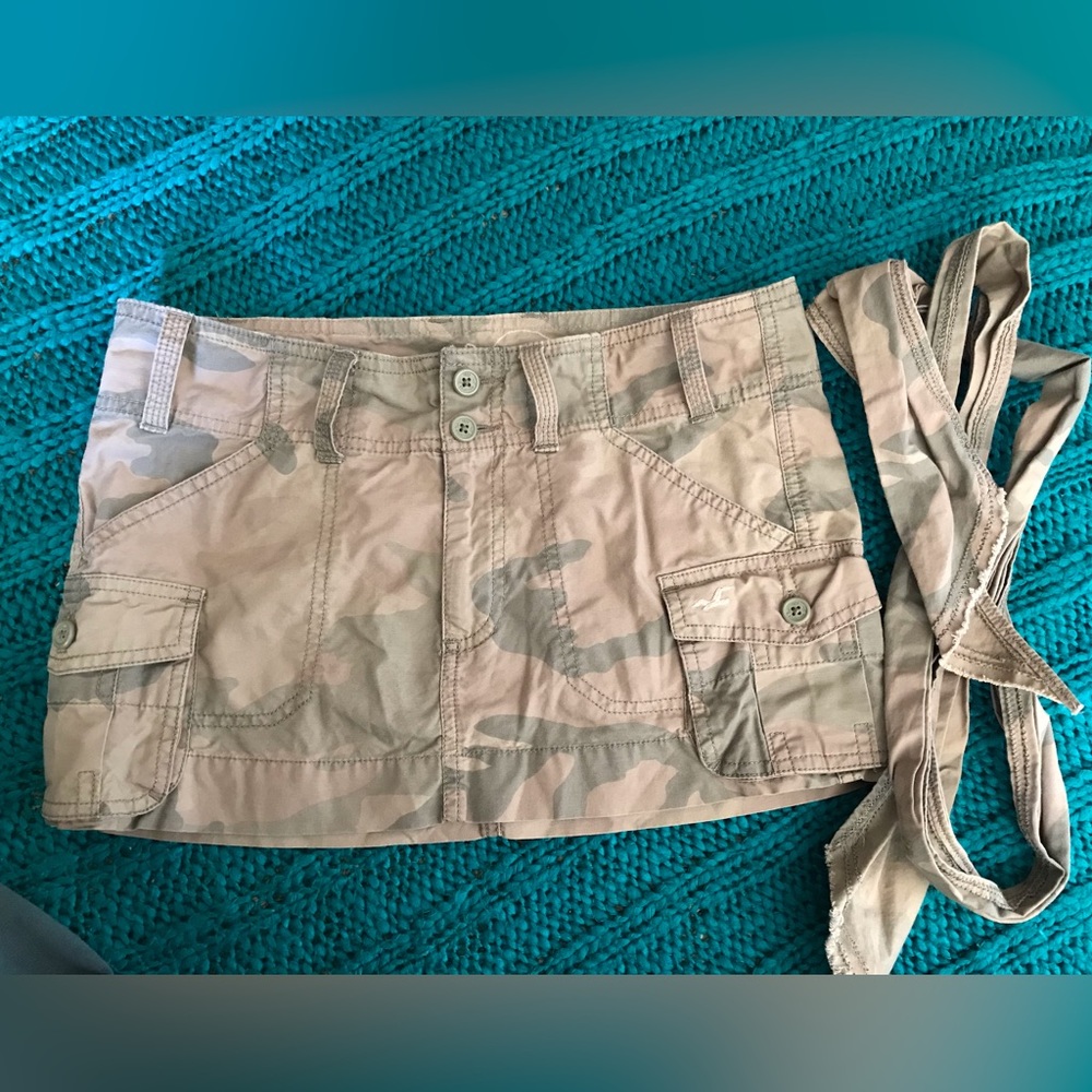 Y2k Hollister mini camo cargo skirt - Picture 9 of 16